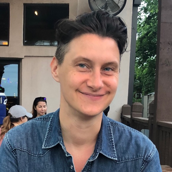 Meet your Posher, Natalie - Picture 1 of 1